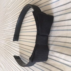 Black bow headband